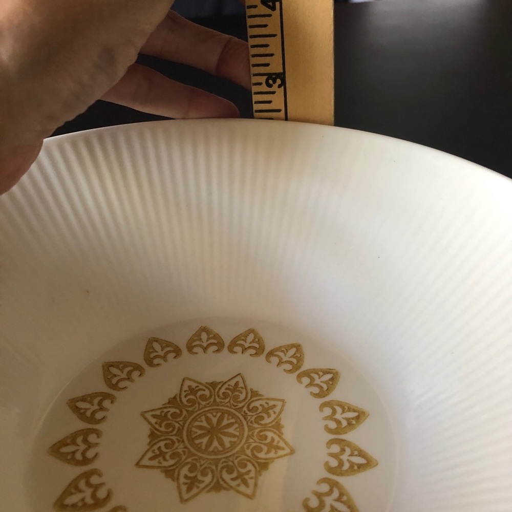 Vintage Serving Bowl With Inner Ridges - Picture 3 of 7